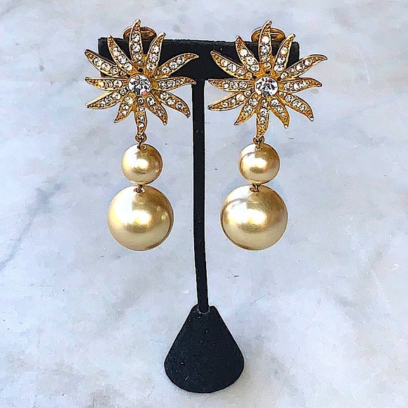 TARA EARRINGS CLIP ON GOLD PEARL DANGLES CRYSTALS FLOWER 3 1/2 IN SAMPLE VINTAGE - Picture 2 of 8